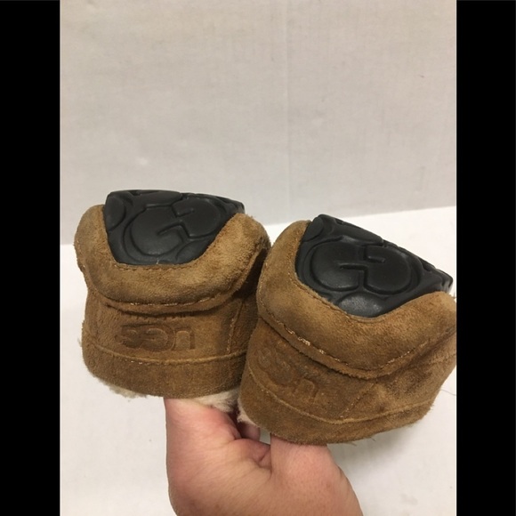 UGG ASCOT SUEDE SLIPPER